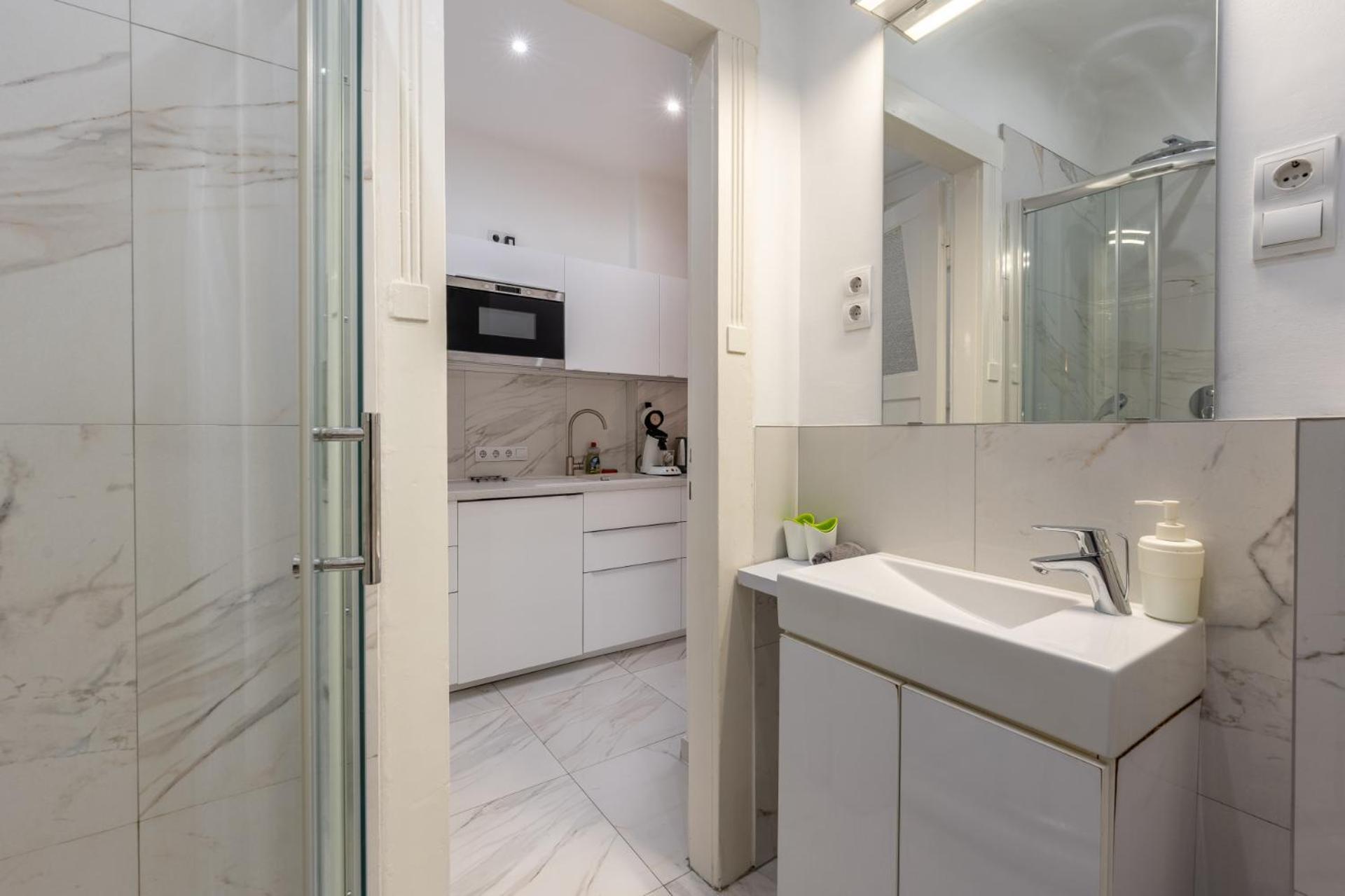 בודפשט Suite Apartment Hidden Gem Next Synagogue - A מראה חיצוני תמונה